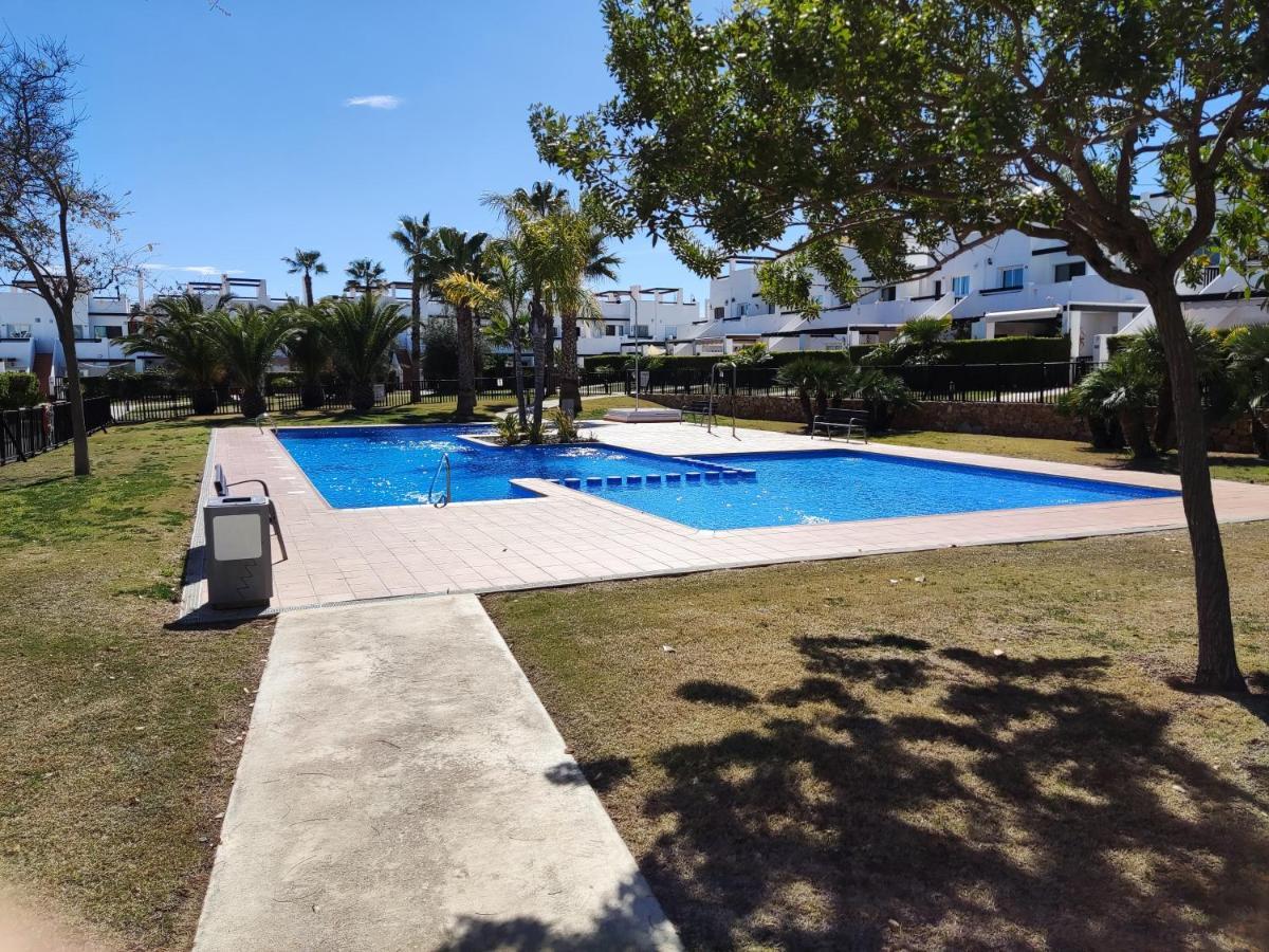 Lovely 3 Bedroom Apartment On Golf Resort Alhama de Murcia Buitenkant foto